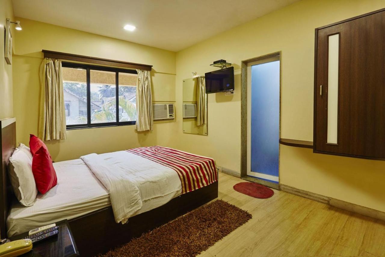 Hotel Crystal Mumbai Exterior foto